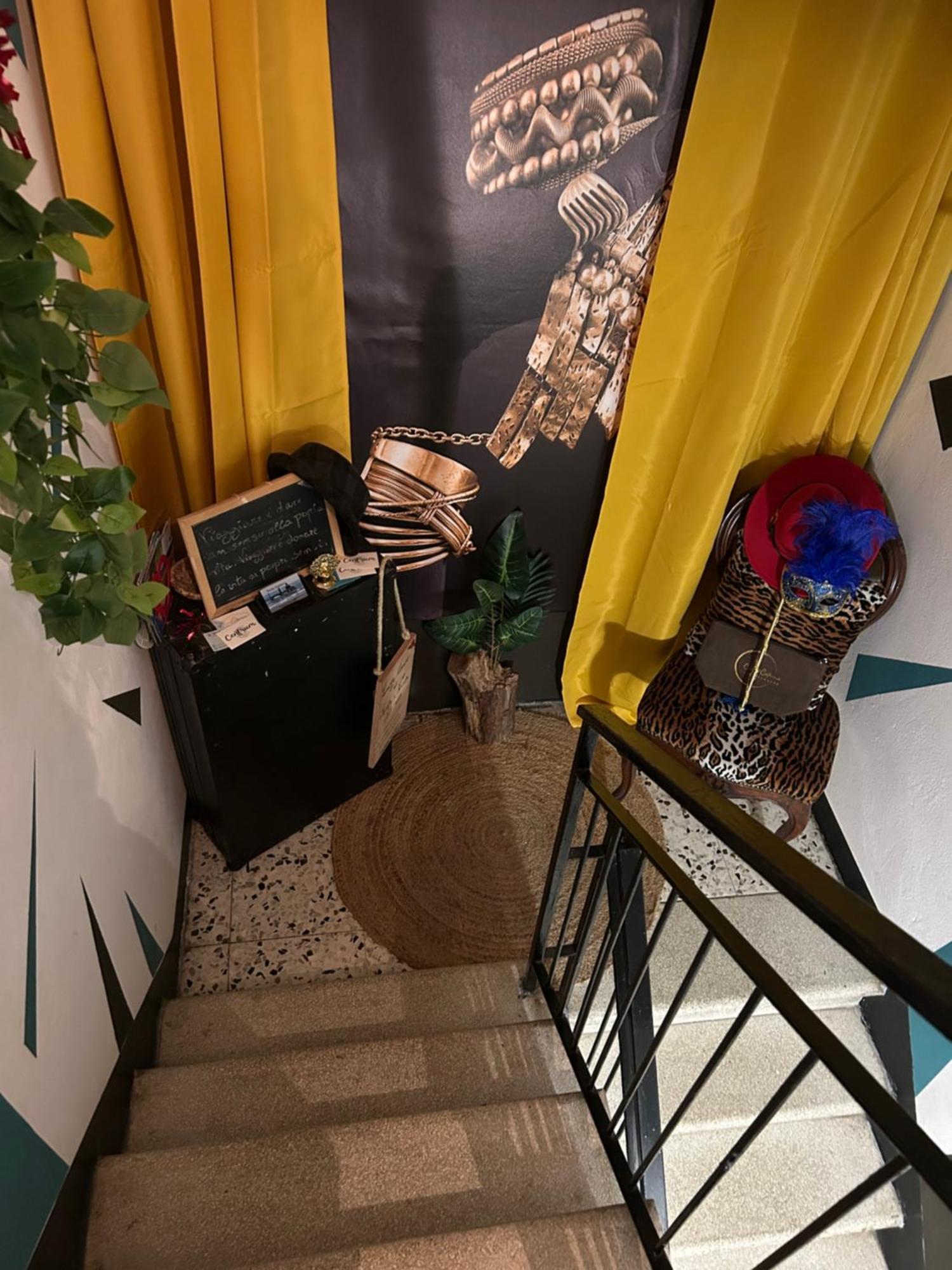 Family House Di Genny E Nicola Small Suite คิออกเจีย ภายนอก รูปภาพ