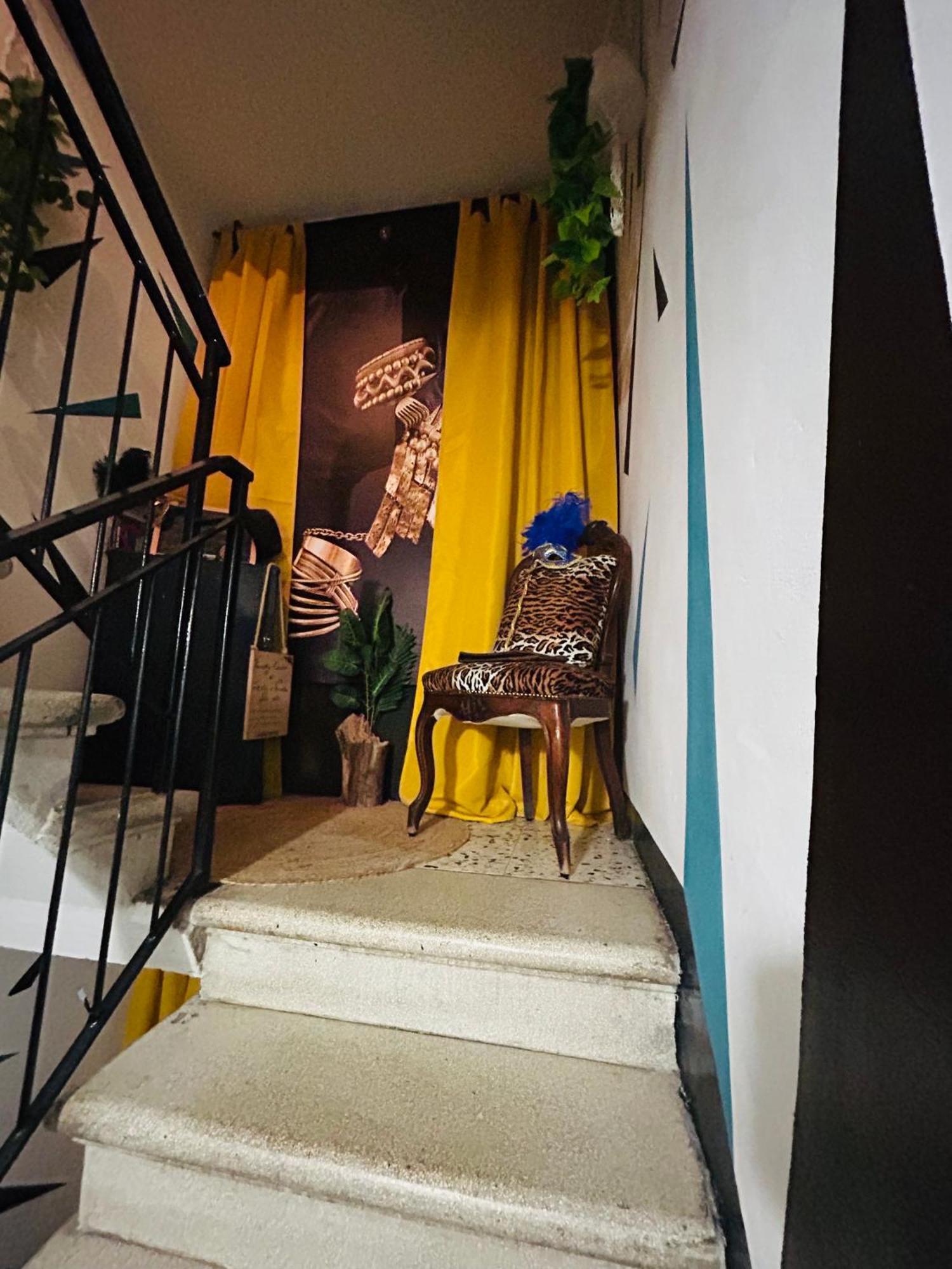 Family House Di Genny E Nicola Small Suite คิออกเจีย ภายนอก รูปภาพ