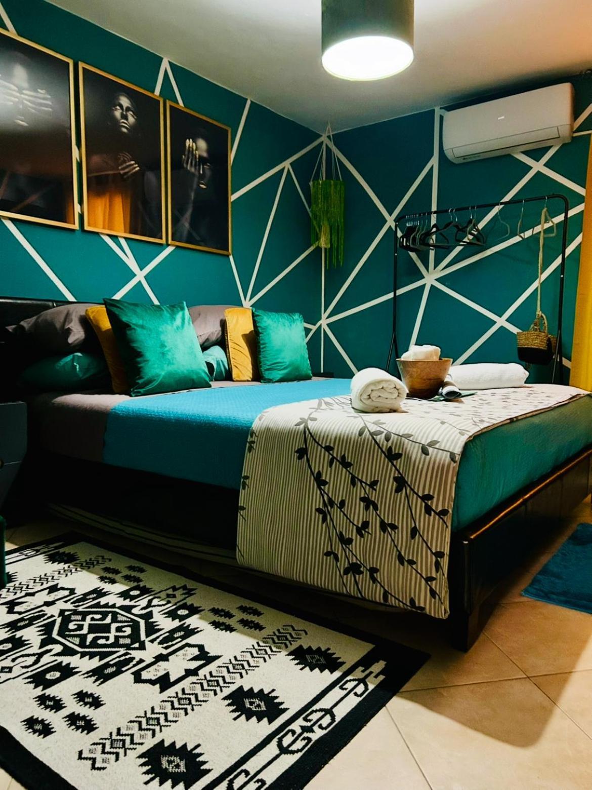 Family House Di Genny E Nicola Small Suite คิออกเจีย ภายนอก รูปภาพ