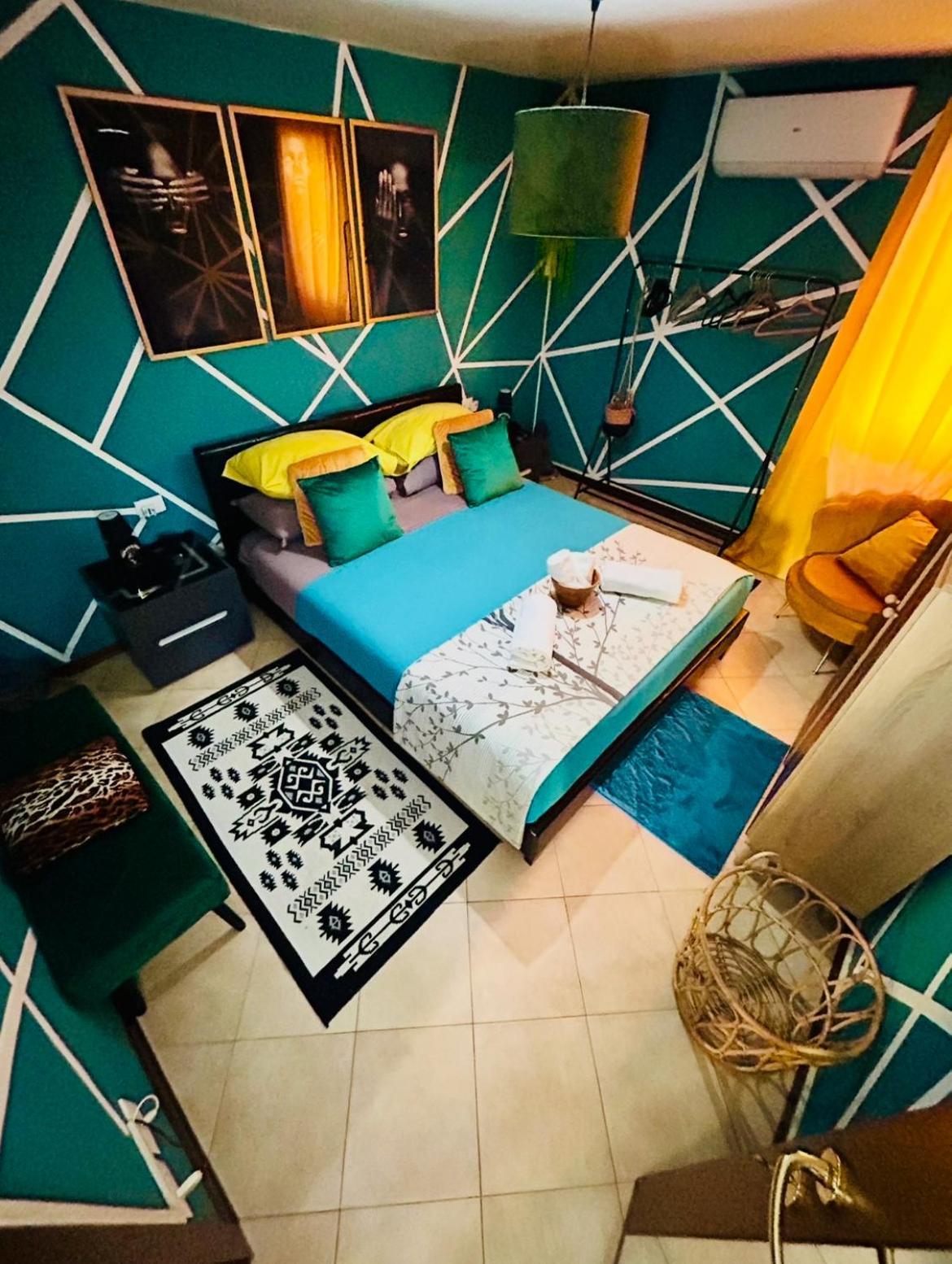Family House Di Genny E Nicola Small Suite คิออกเจีย ภายนอก รูปภาพ